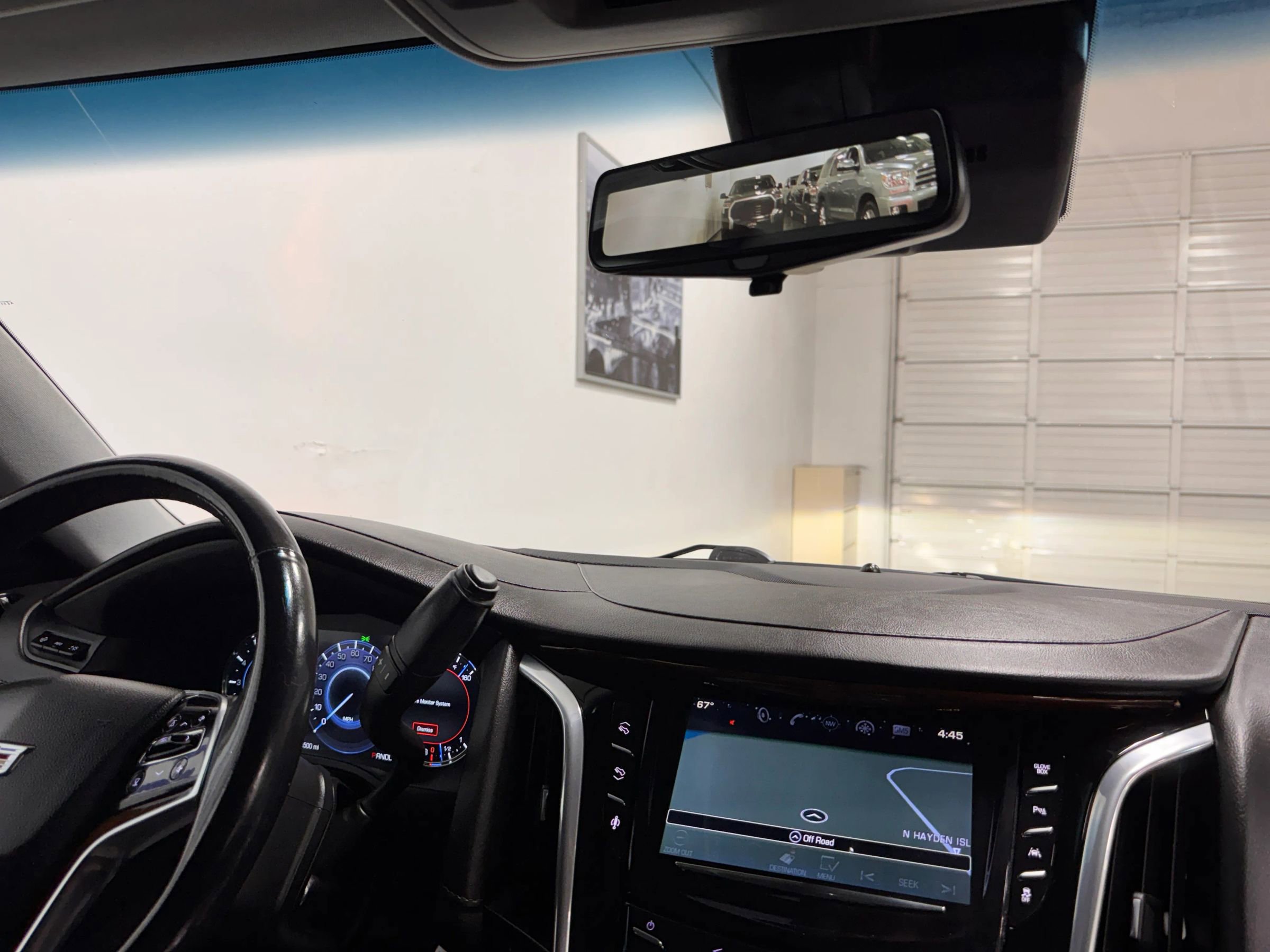 Used 2019 Cadillac Escalade ESV Premium Luxury image 28