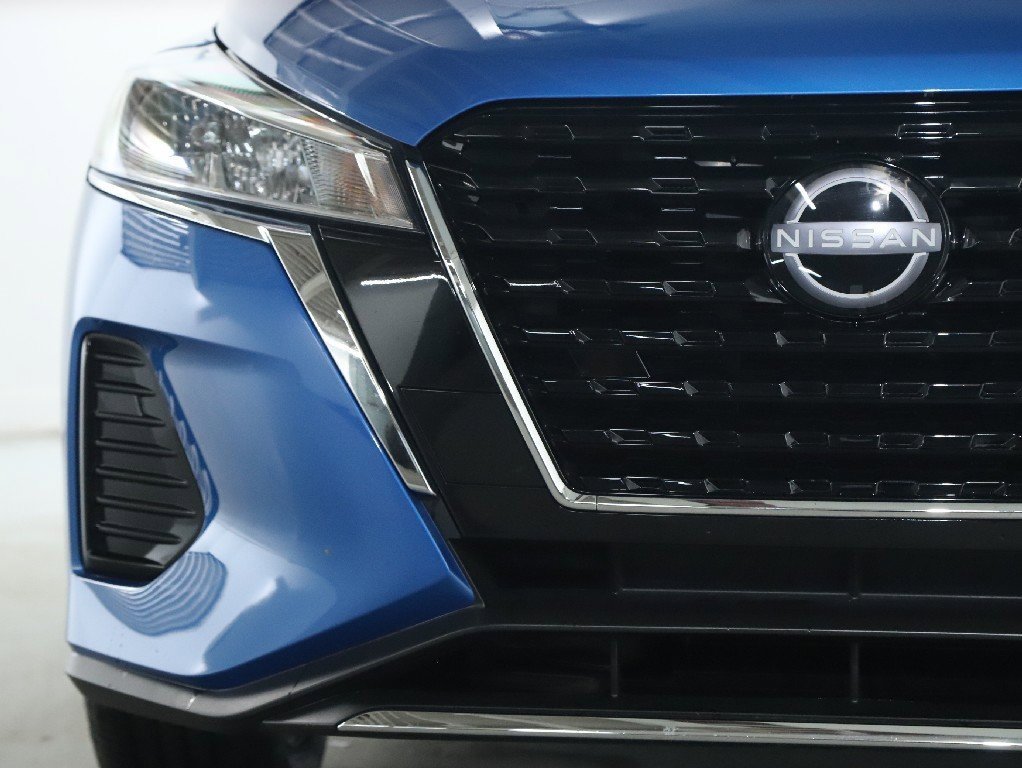 Certified 2024 Nissan Kicks SV w/ Interior Electronics Package image 7