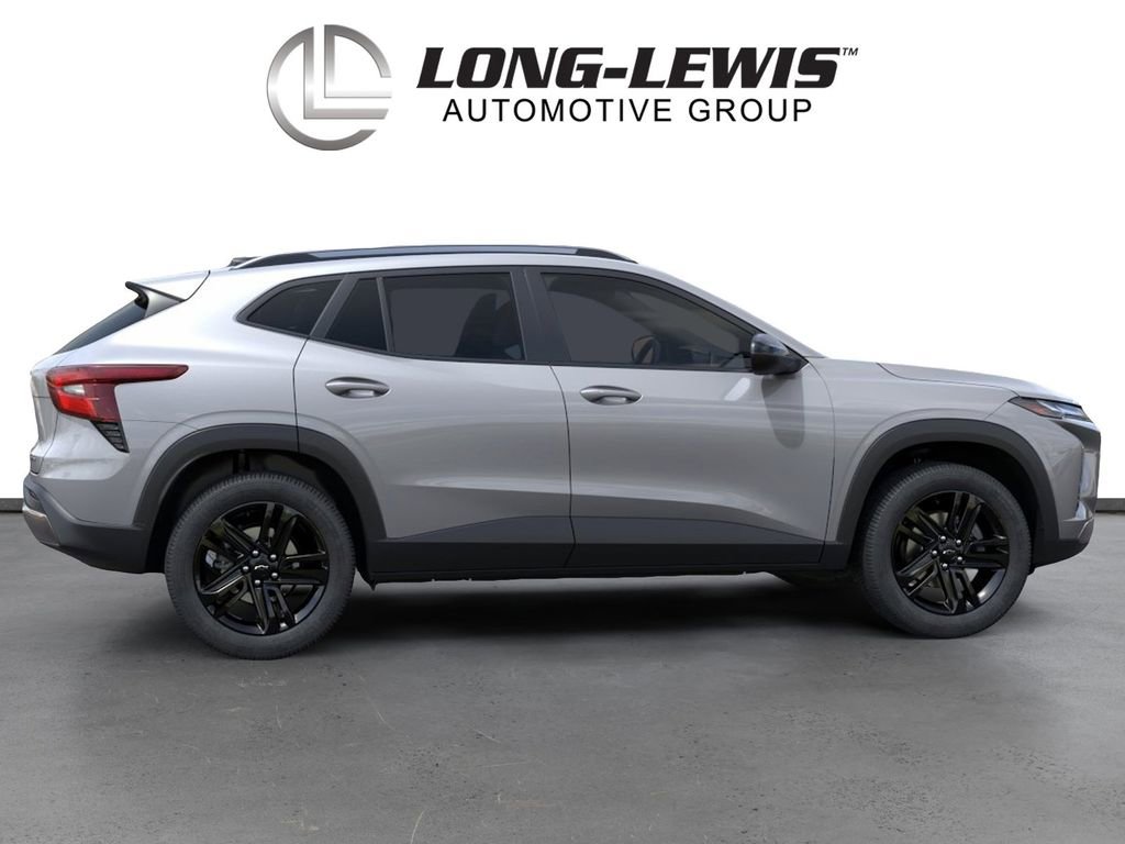 New 2026 Chevrolet Trax ACTIV w/ Sunroof Package FWD image 5