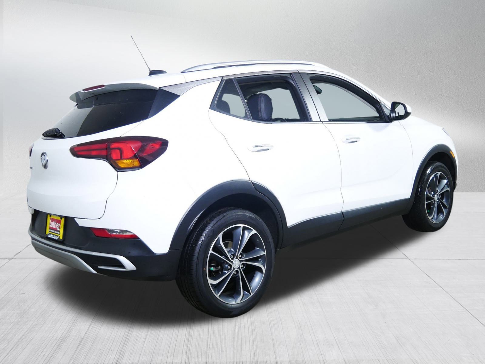 Certified 2022 Buick Encore GX Select w/ Safety Package II image 7