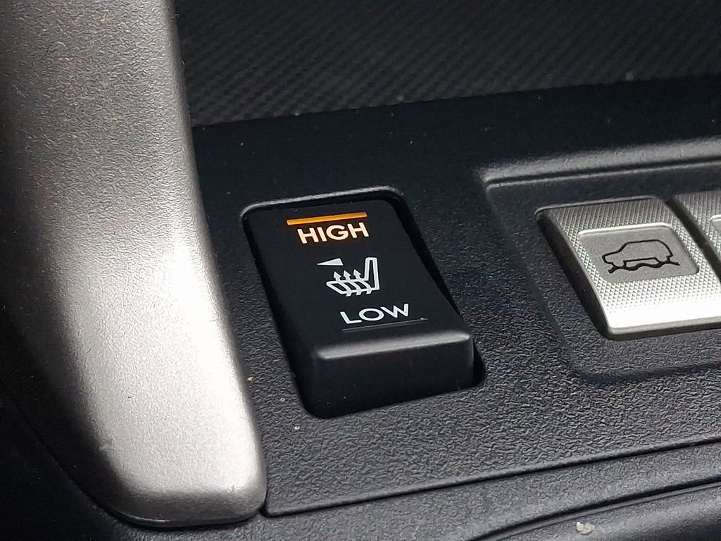 Used 2018 Subaru Forester 2.5i Premium w/ All-Weather Package image 22