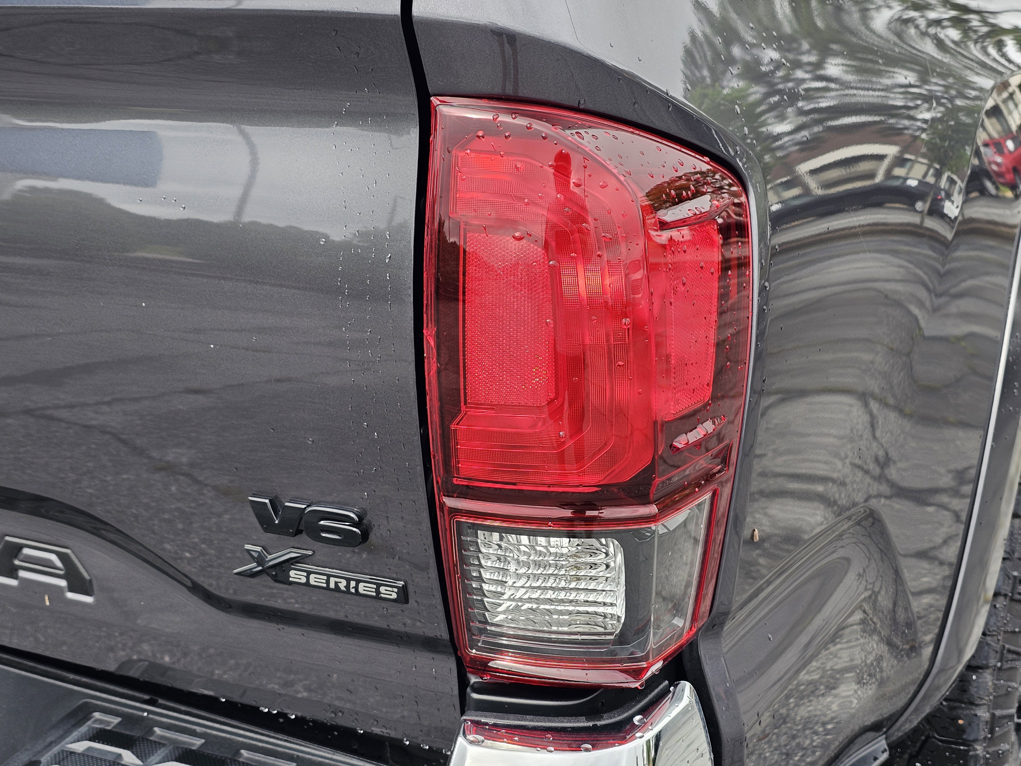 Used 2022 Toyota Tacoma SR5 AWD/4WD image 10