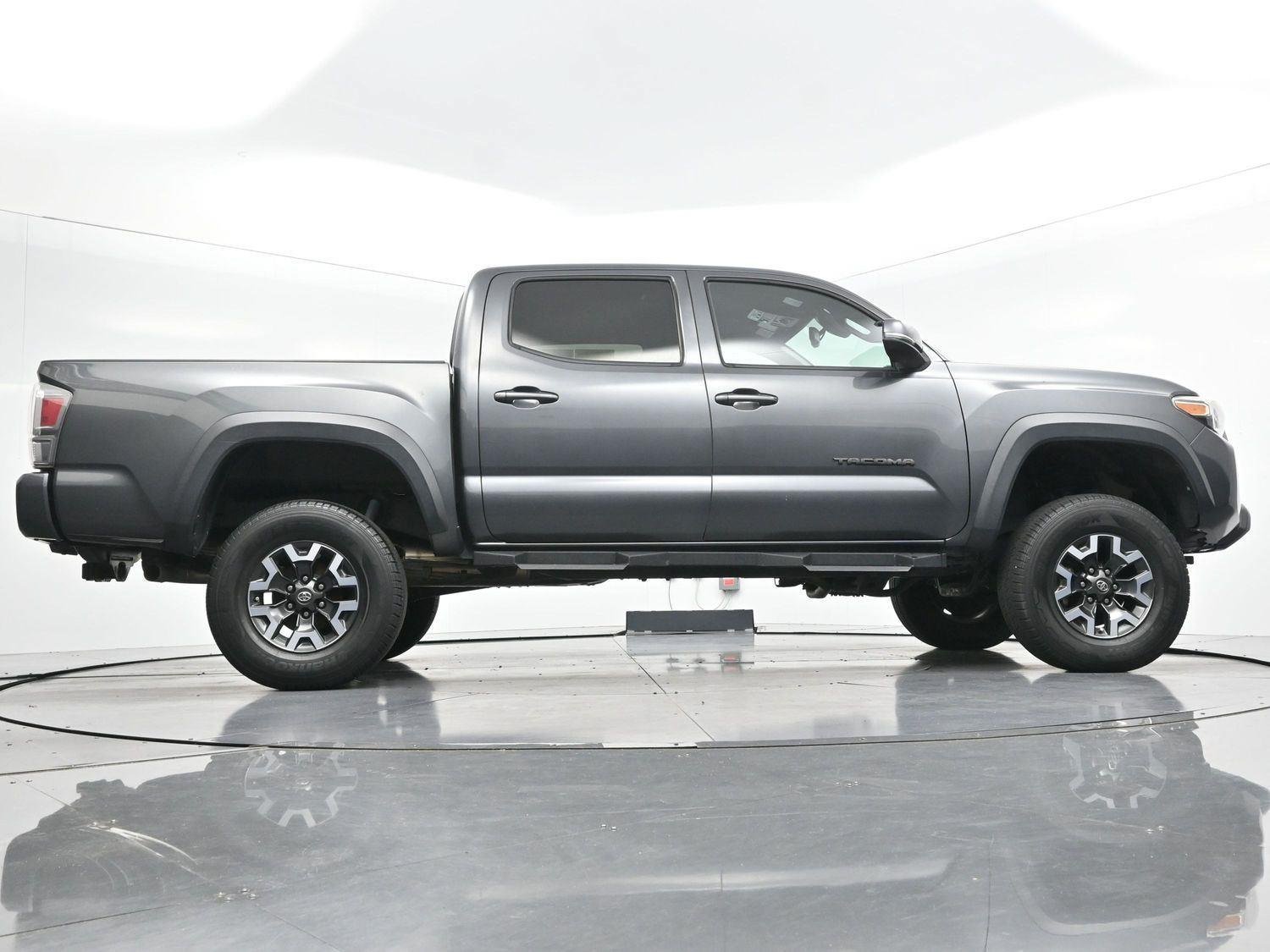 Used 2020 Toyota Tacoma TRD Off-Road w/ Technology Package AWD/4WD image 51