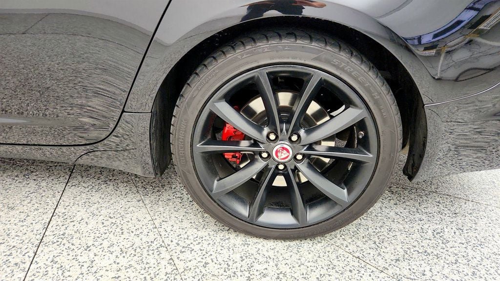 Used 2015 Jaguar XF Portfolio AWD/4WD image 9