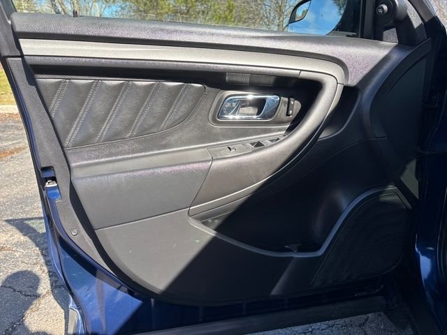 Used 2012 Ford Taurus SEL FWD image 12