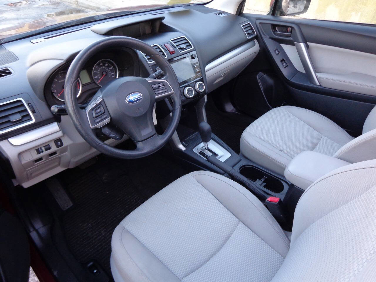 Used 2016 Subaru Forester 2.5i Premium w/ All-Weather Package image 10