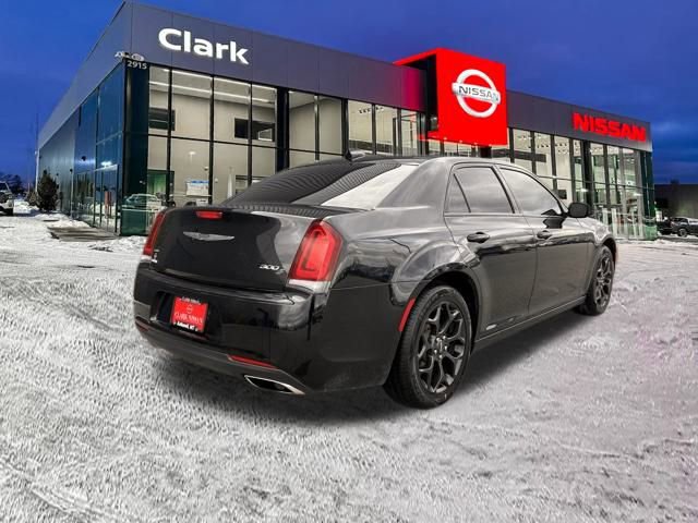 Used 2019 Chrysler 300 S image 7