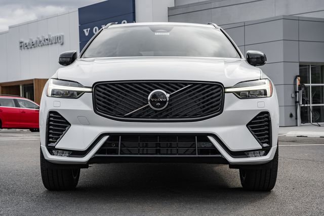 New 2026 Volvo XC60 B5 Plus w/ Protection Package Premier image 2