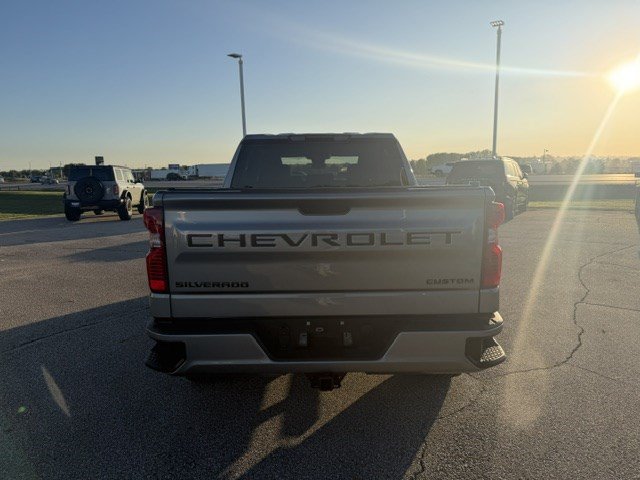 Used 2023 Chevrolet Silverado 1500 Custom w/ LPO, Dark Essentials Package AWD/4WD image 8