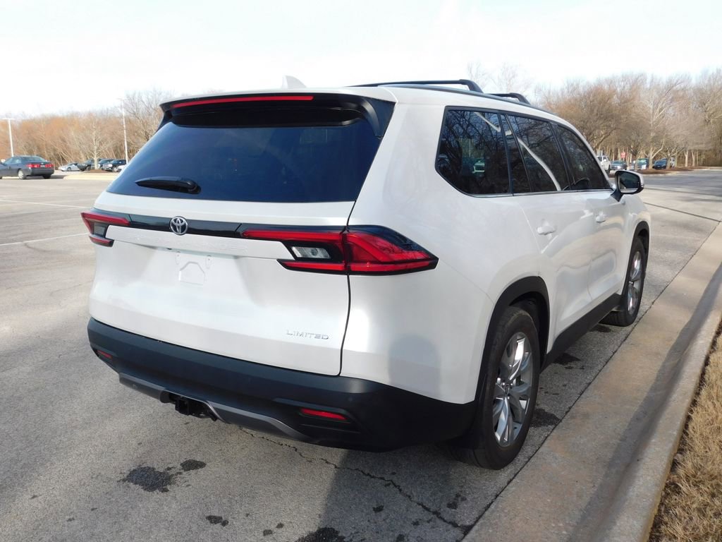 Used 2024 Toyota Grand Highlander Limited image 4