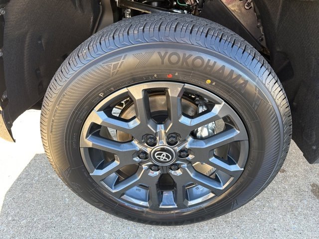 New 2026 Toyota Tundra Platinum image 7