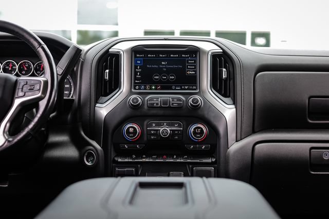 Used 2020 Chevrolet Silverado 1500 RST AWD/4WD image 31