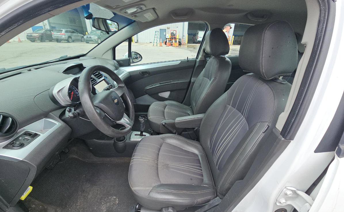 Used 2014 Chevrolet Spark LT image 7