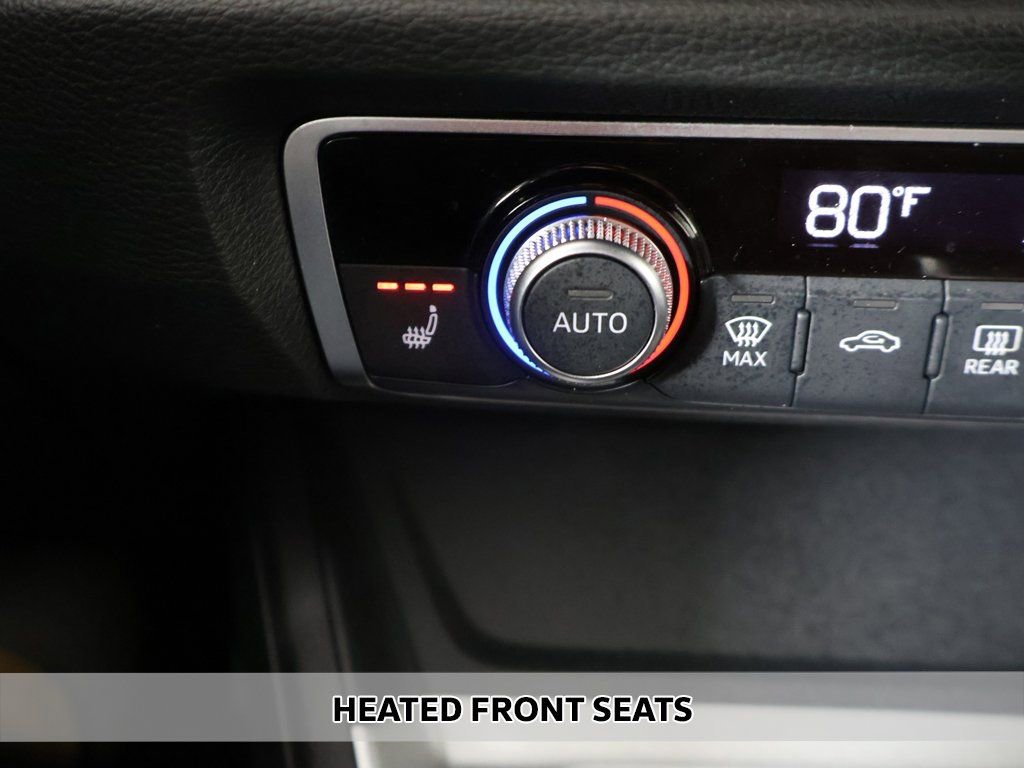 Used 2025 Audi Q3 2.0T Premium image 8