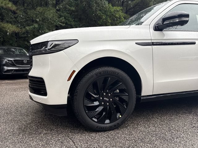 New 2027 Lincoln Navigator L Reserve w/ Jet Appearance Package AWD/4WD image 10