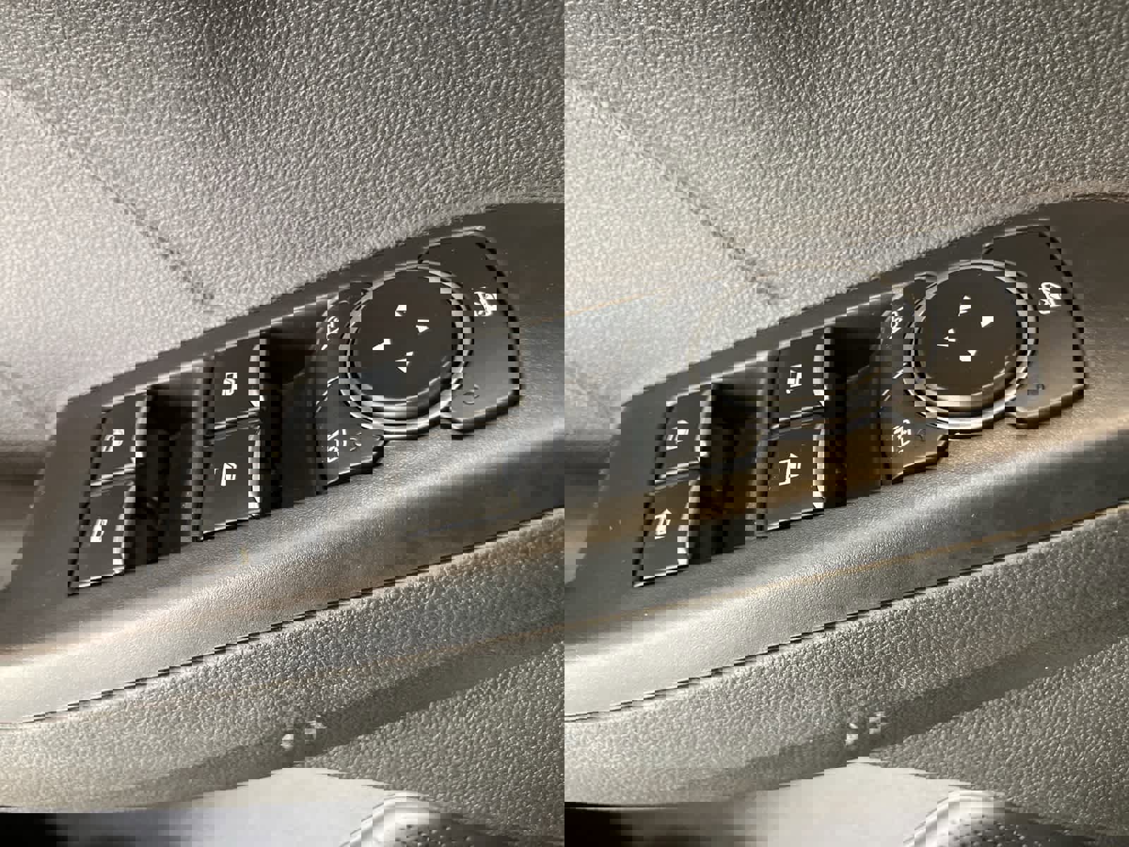 Used 2024 Ford Escape Platinum image 12