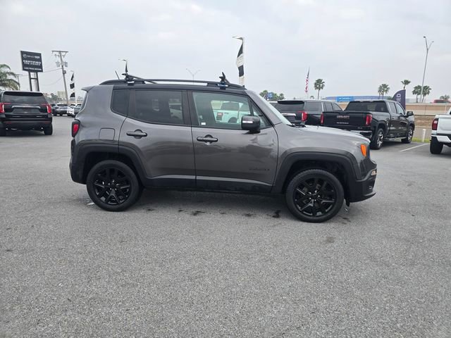 Used 2016 Jeep Renegade Latitude image 4