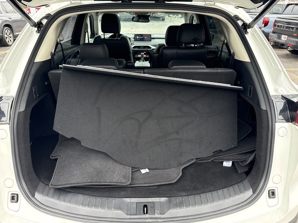 Used 2023 MAZDA CX-9 Touring image 16