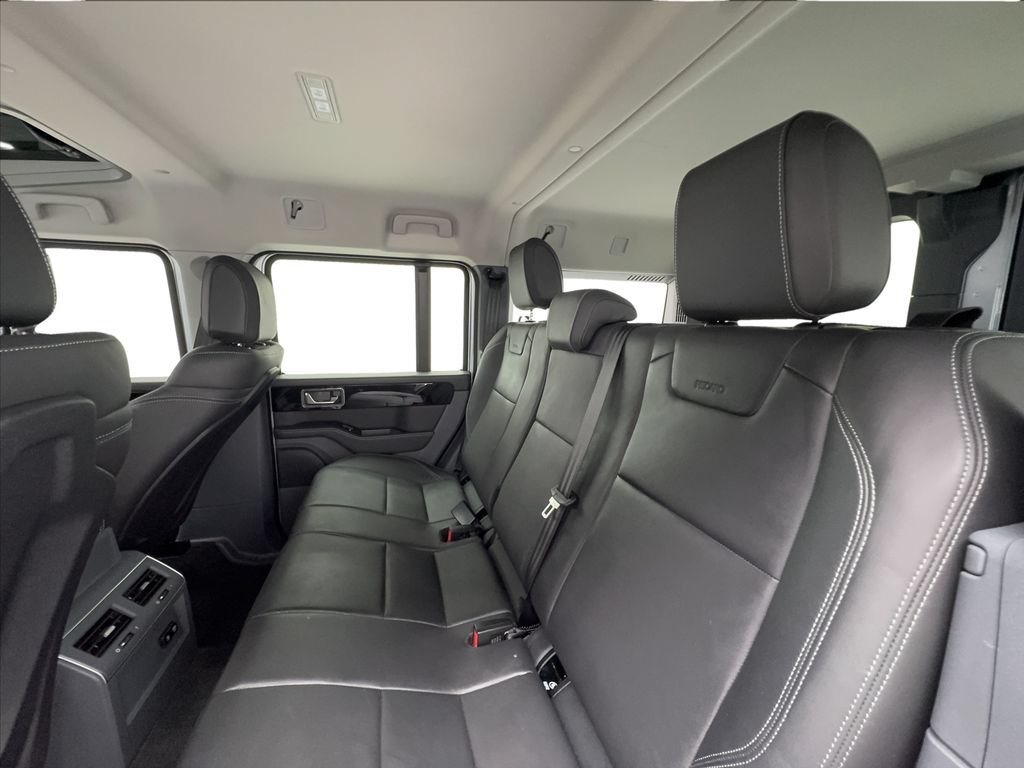 Used 2024 INEOS Grenadier Station Wagon AWD/4WD image 27
