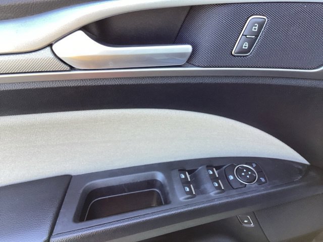 Used 2018 Ford Fusion S FWD image 22