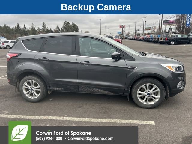 Used 2017 Ford Escape SE w/ SE Cold Weather Package image 2