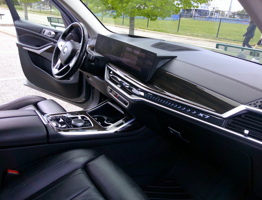 Used 2023 BMW X7 xDrive40i AWD/4WD image 92