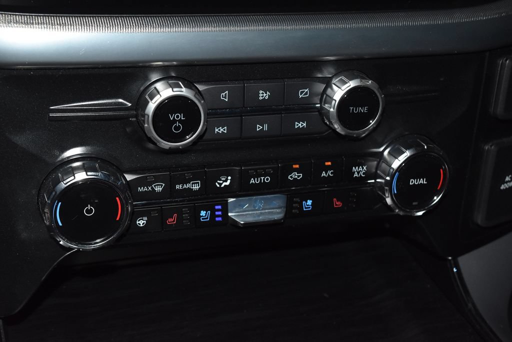 Used 2024 Ford F150 Lariat AWD/4WD image 13