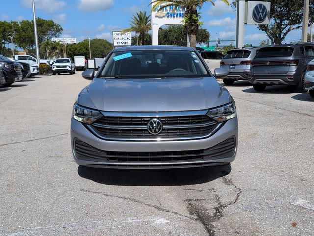 Certified 2022 Volkswagen Jetta S FWD image 2