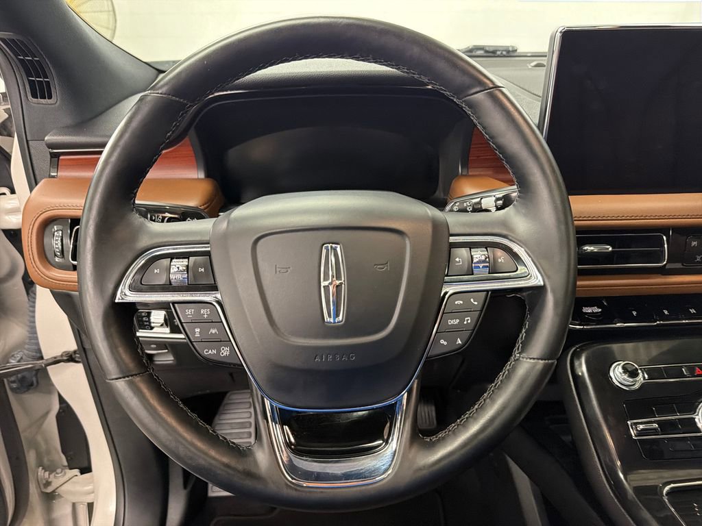 Used 2022 Lincoln Nautilus Reserve w/ Equipment Group 201A image 19