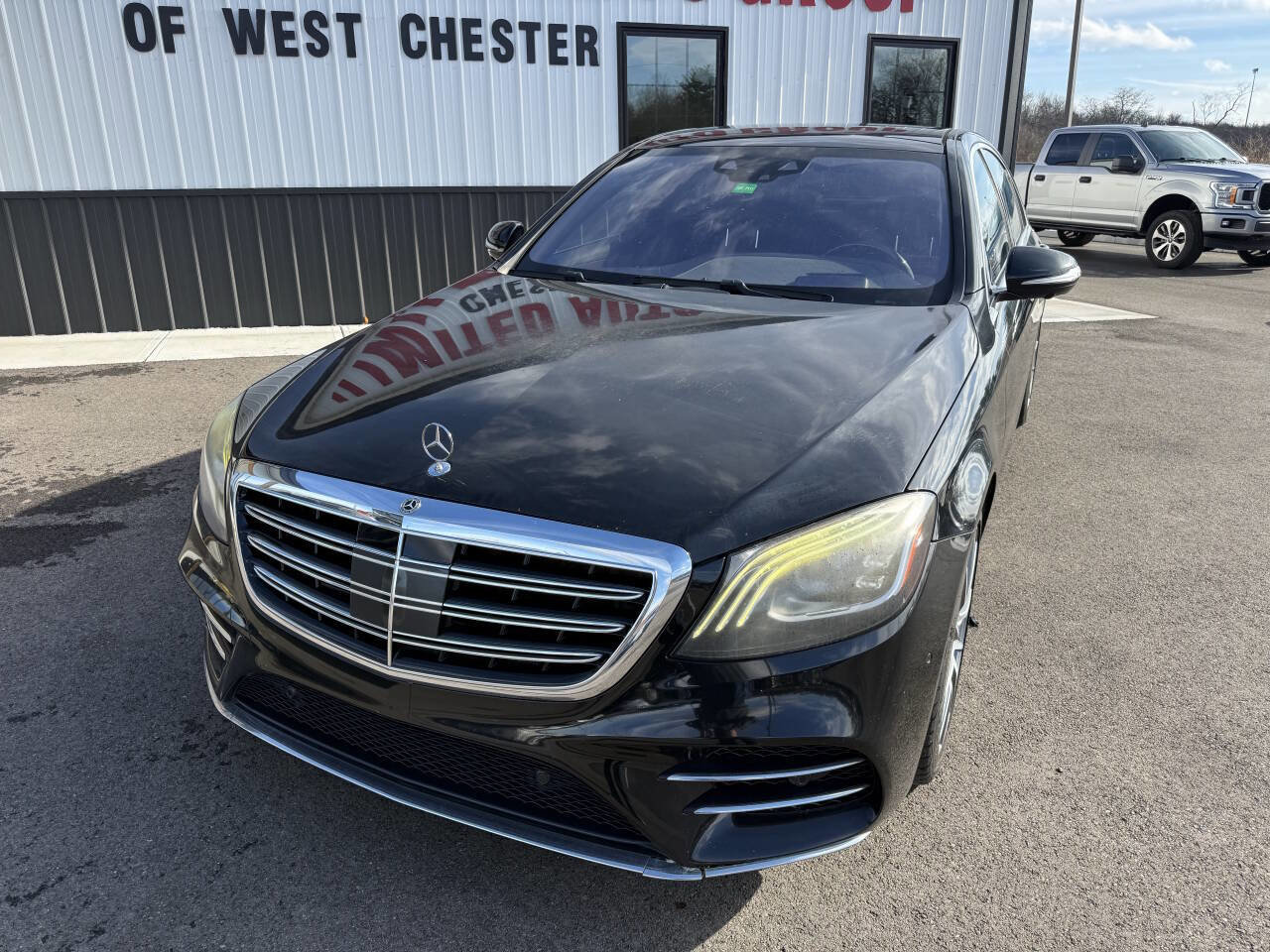 Used 2018 Mercedes-Benz S 560 Sedan image 2