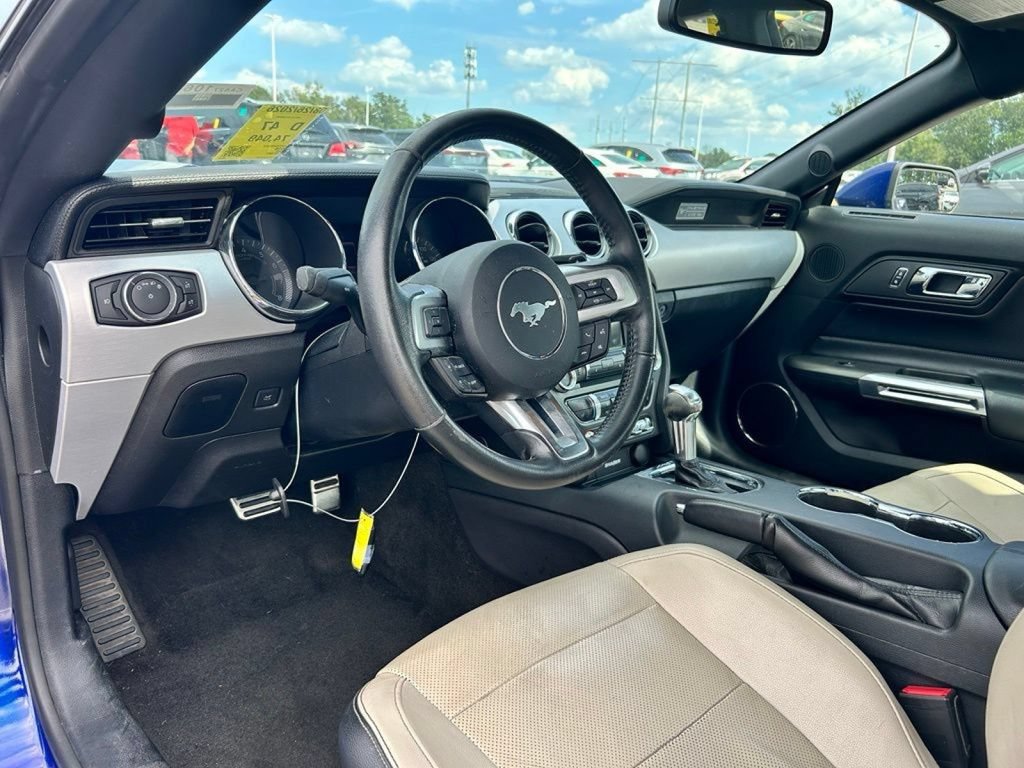 Used 2016 Ford Mustang Premium RWD image 9