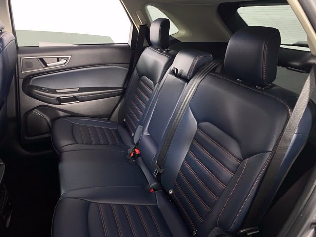 Used 2022 Ford Edge SEL w/ Sport Appearance Package AWD/4WD image 17