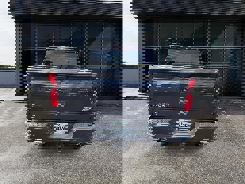 Used 2023 Chevrolet Silverado 1500 RST w/ Z71 Off-Road Package image 6