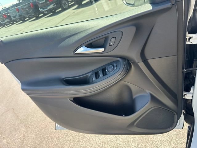 Used 2025 Buick Encore GX Preferred AWD/4WD image 16
