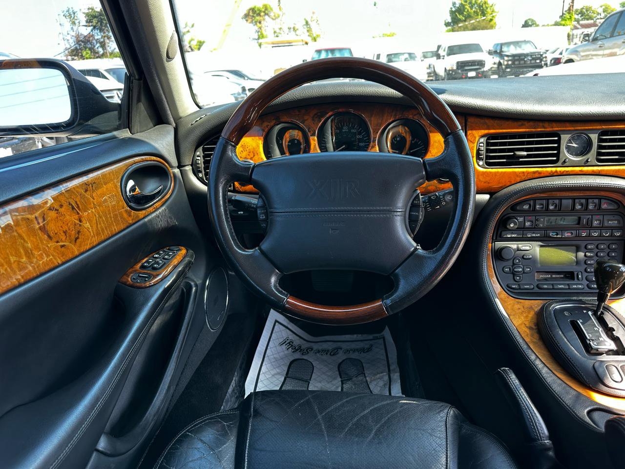 Used 2003 Jaguar XJ8 RWD image 46