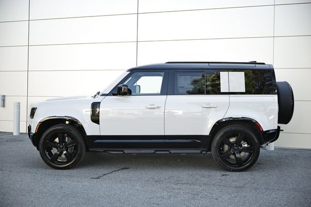 New 2026 Land Rover Defender 110 X-Dynamic SE AWD/4WD image 5