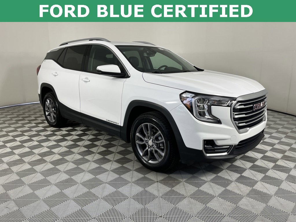 Used 2024 GMC Terrain SLT
