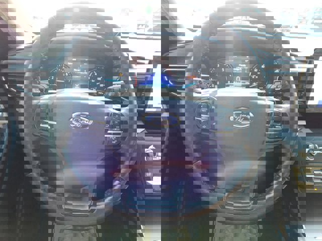 Used 2020 Ford Explorer XLT w/ Equipment Group 202A image 16