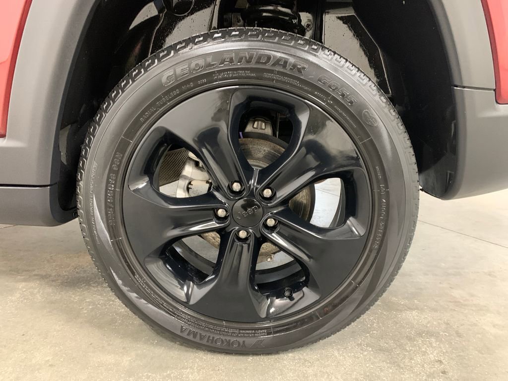 Used 2021 Jeep Compass Latitude AWD/4WD image 4