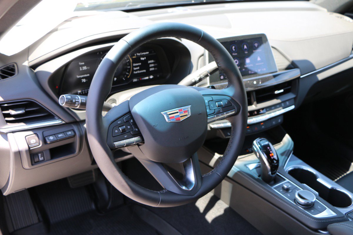 Used 2026 Cadillac CT4 Premium Luxury RWD image 20