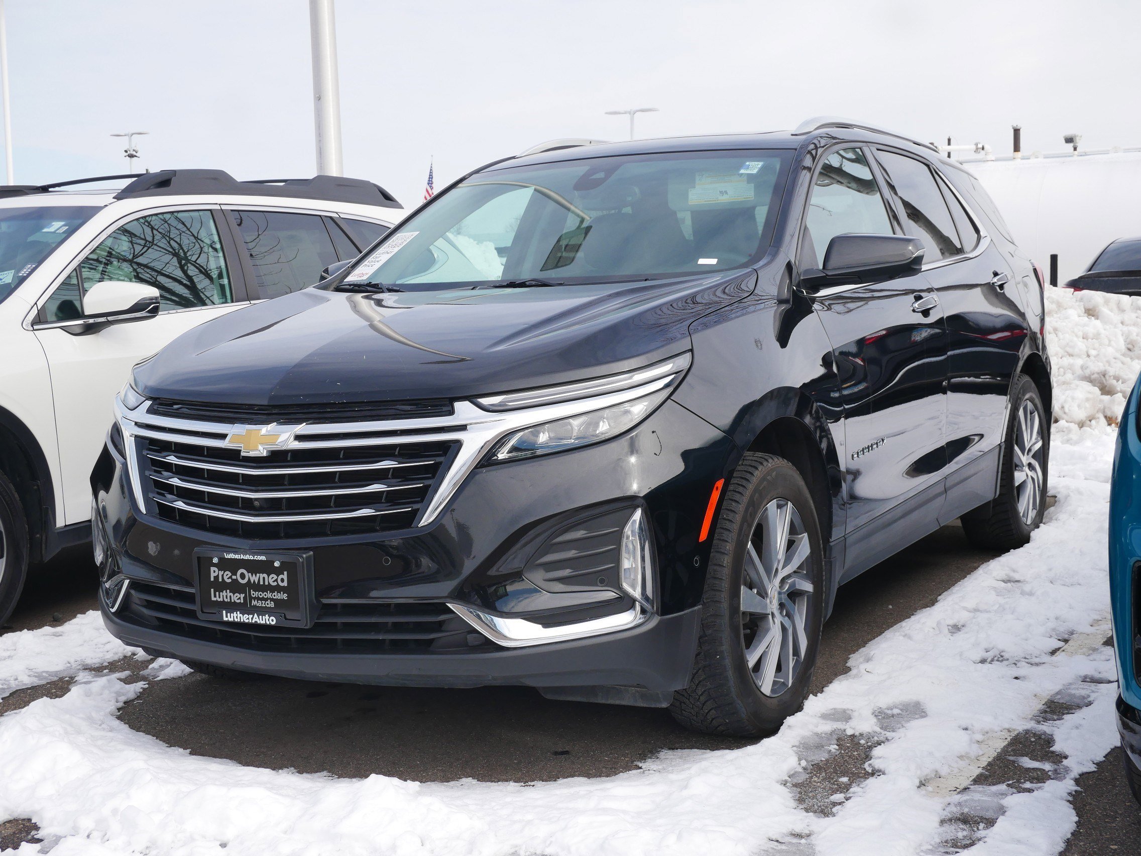 Used 2023 Chevrolet Equinox Premier image 3