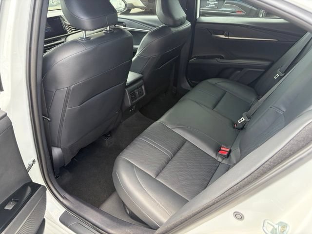 Used 2025 Toyota Camry XSE FWD image 26