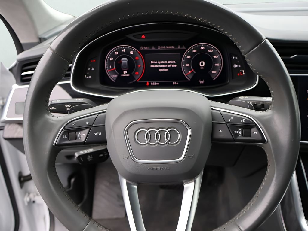Used 2019 Audi Q8 Prestige w/ Luxury Package AWD/4WD image 32