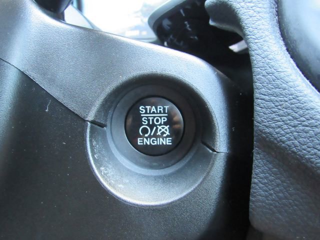 Used 2018 Jeep Compass Latitude w/ Popular Equipment Group image 40