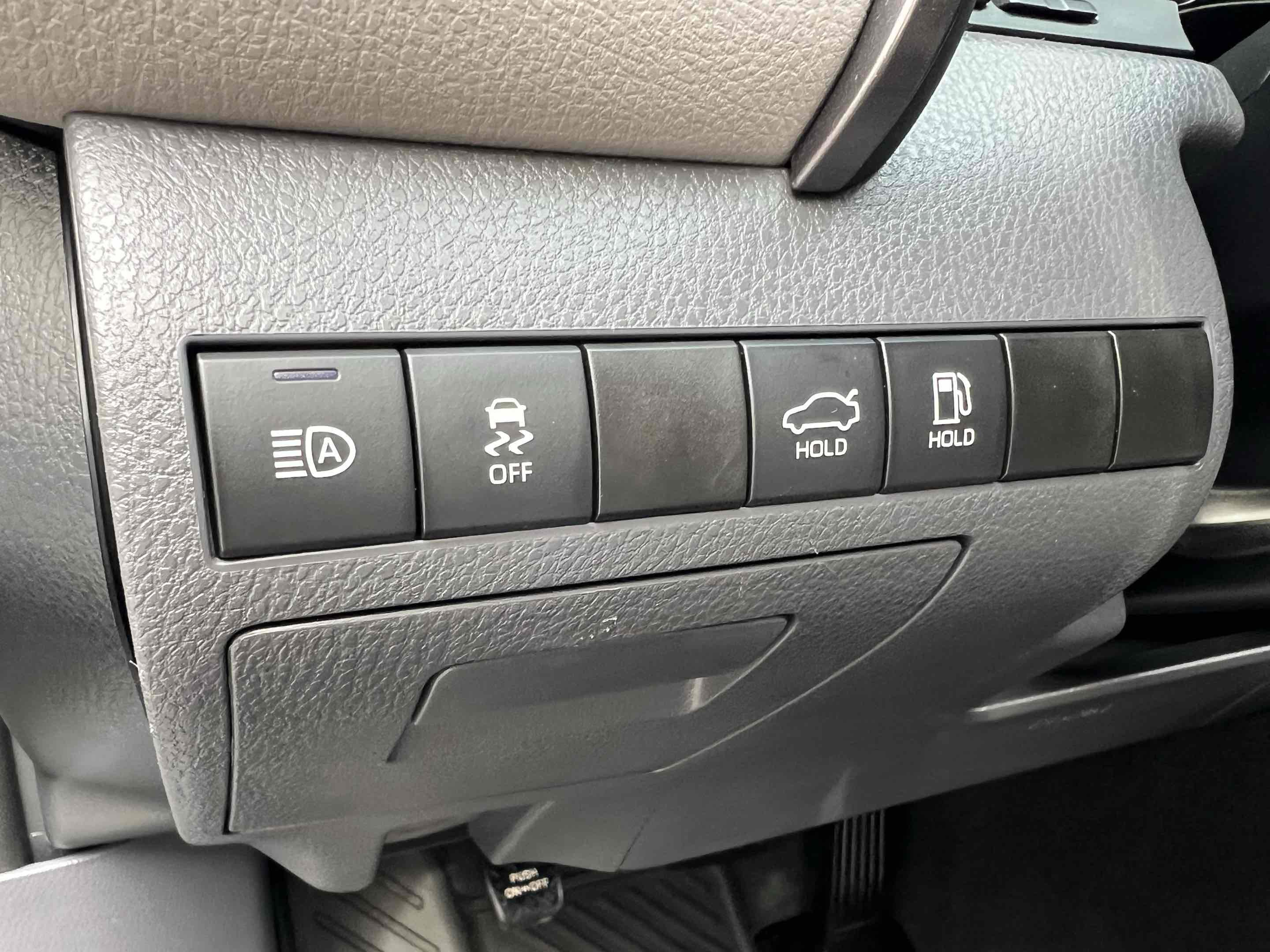 Used 2021 Toyota Camry LE image 37