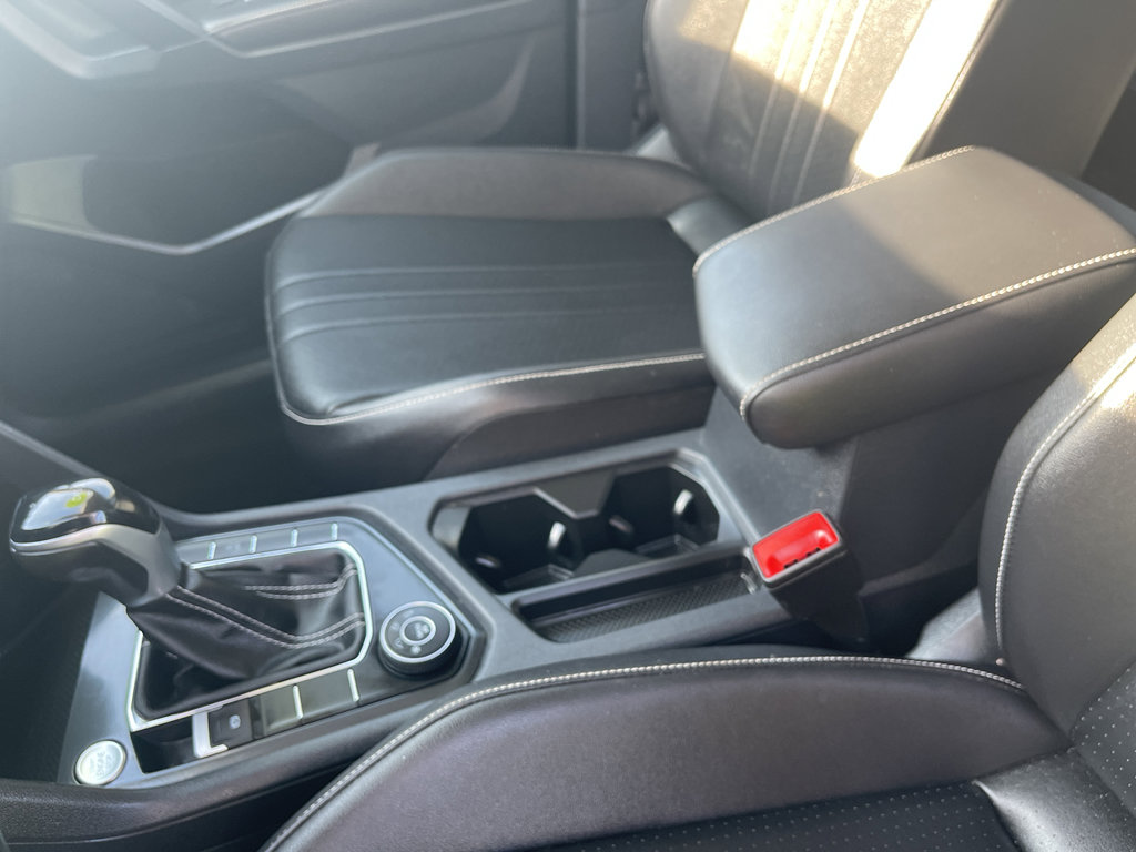 Used 2022 Volkswagen Tiguan SE image 18
