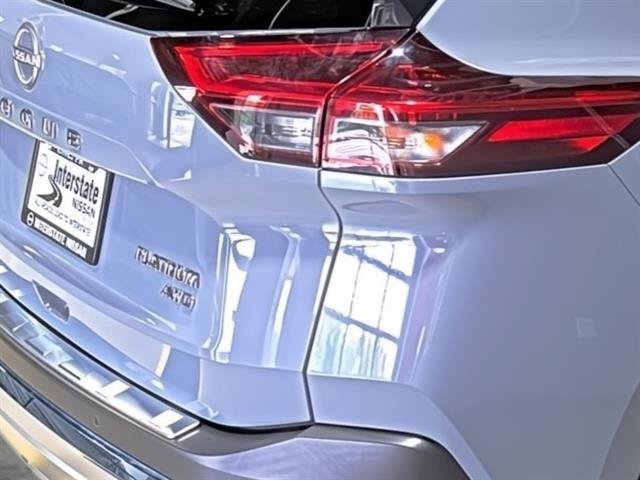 Used 2023 Nissan Rogue Platinum w/ Platinum Premium Package AWD/4WD image 14
