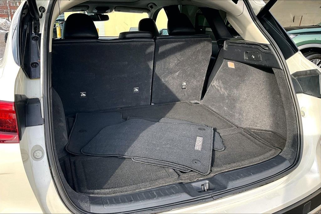 Used 2019 INFINITI QX50 Essential w/ Premium Heat Package image 33