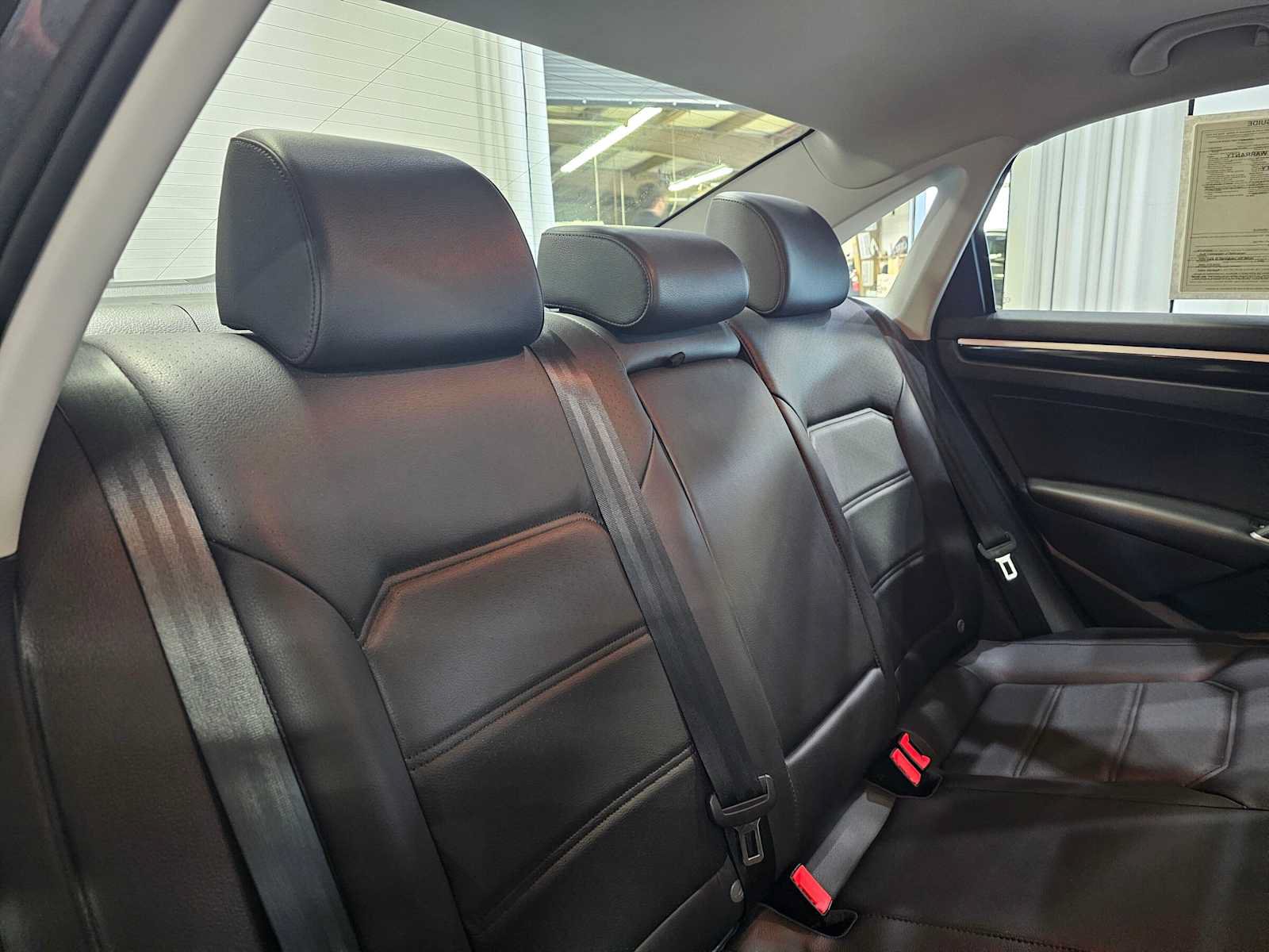 Used 2019 Volkswagen Passat 2.0T SE R-Line FWD image 13
