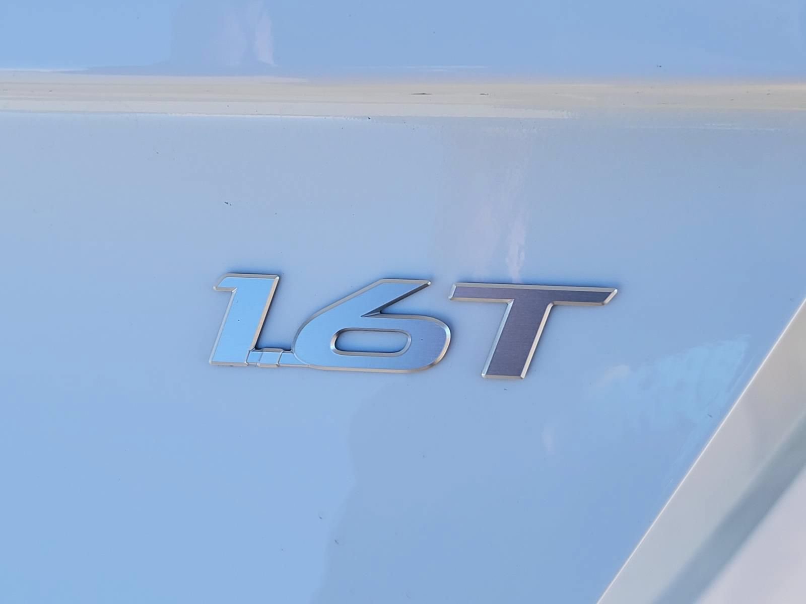 New 2026 Hyundai Kona Limited FWD image 6